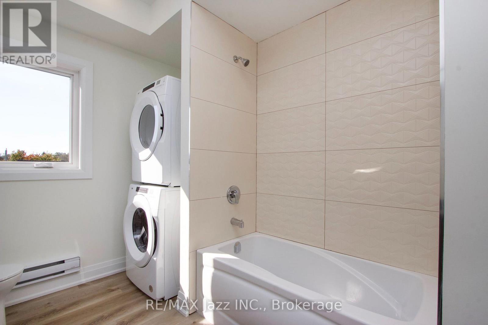 Upper - 760 Hoskin Avenue Property Photo 13
