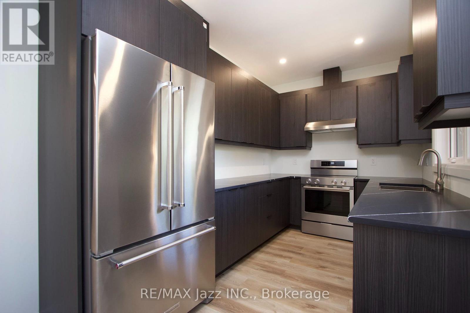 Main - 760 Hoskin Avenue Property Photo 11