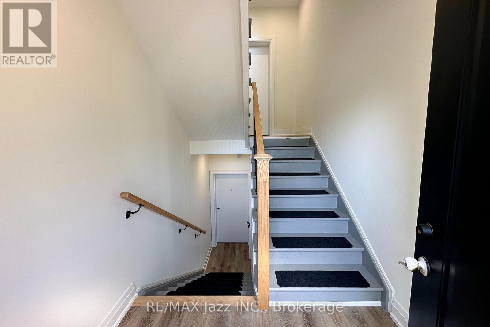 Main - 760 Hoskin Avenue Property Photo 14