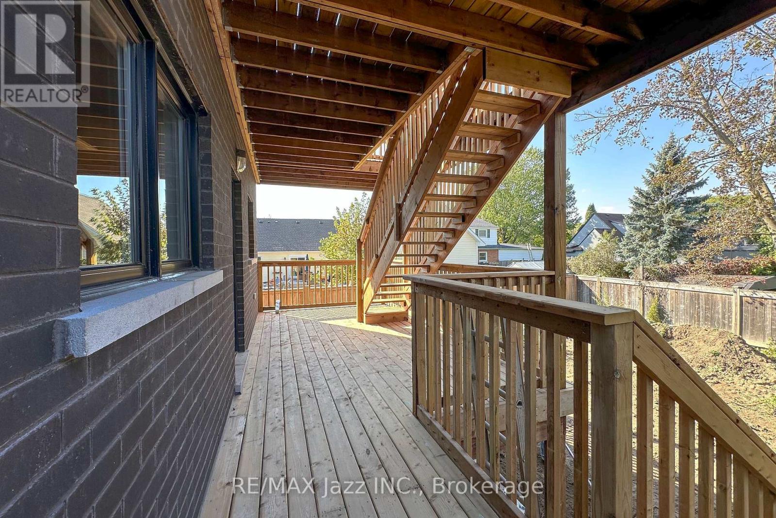 Main - 760 Hoskin Avenue Property Photo 15