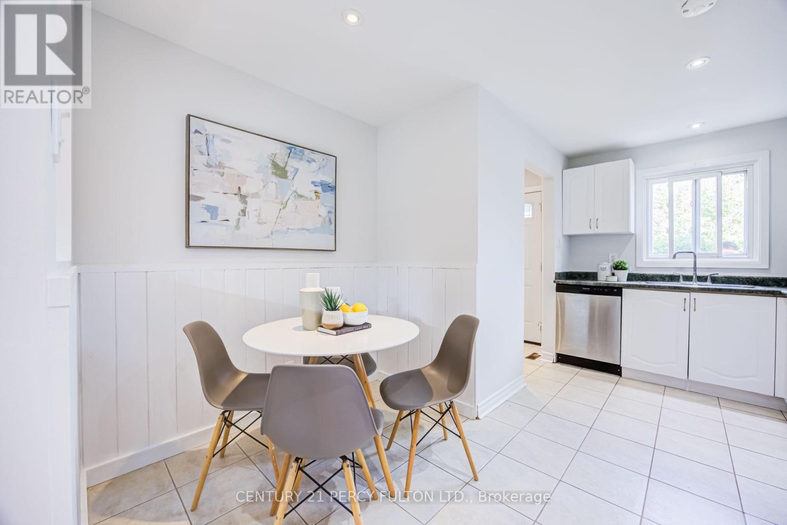 608 Beckworth Square Property Photo 14