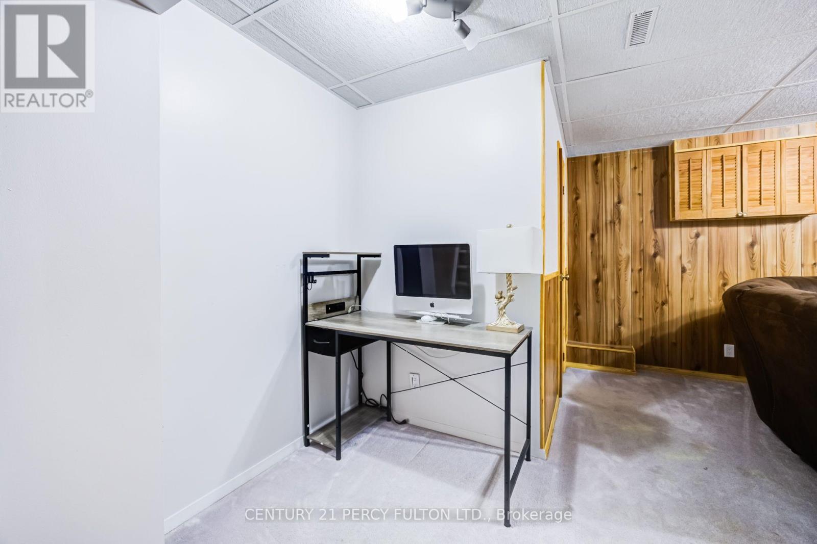 608 Beckworth Square Property Photo 34