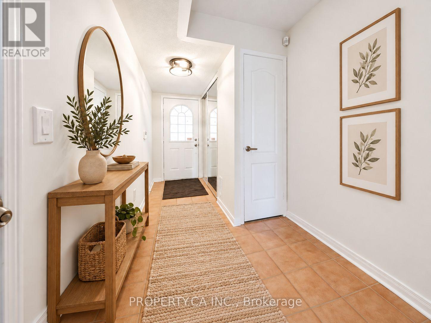 72 Jenkinson Way Property Photo 3