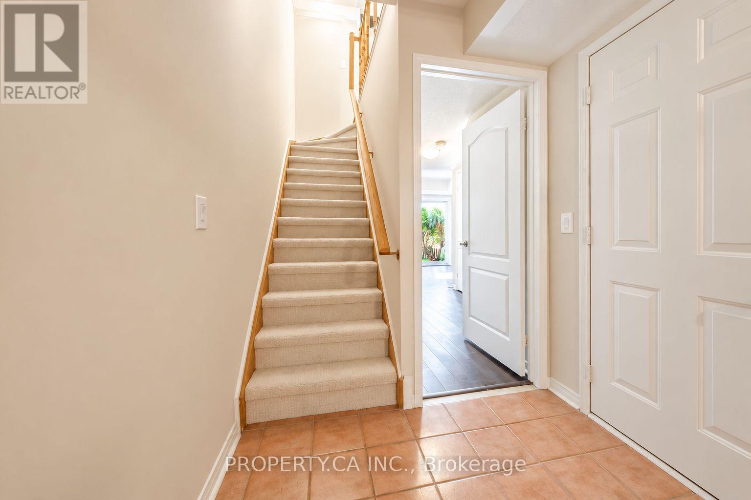72 Jenkinson Way Property Photo 4