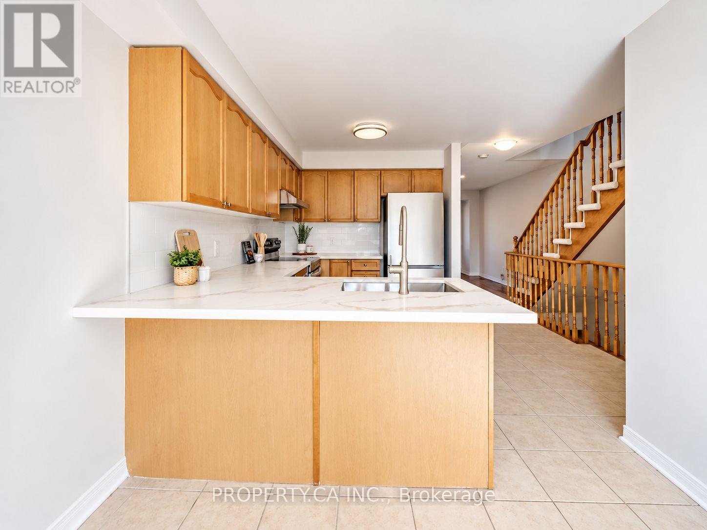 72 Jenkinson Way Property Photo 8