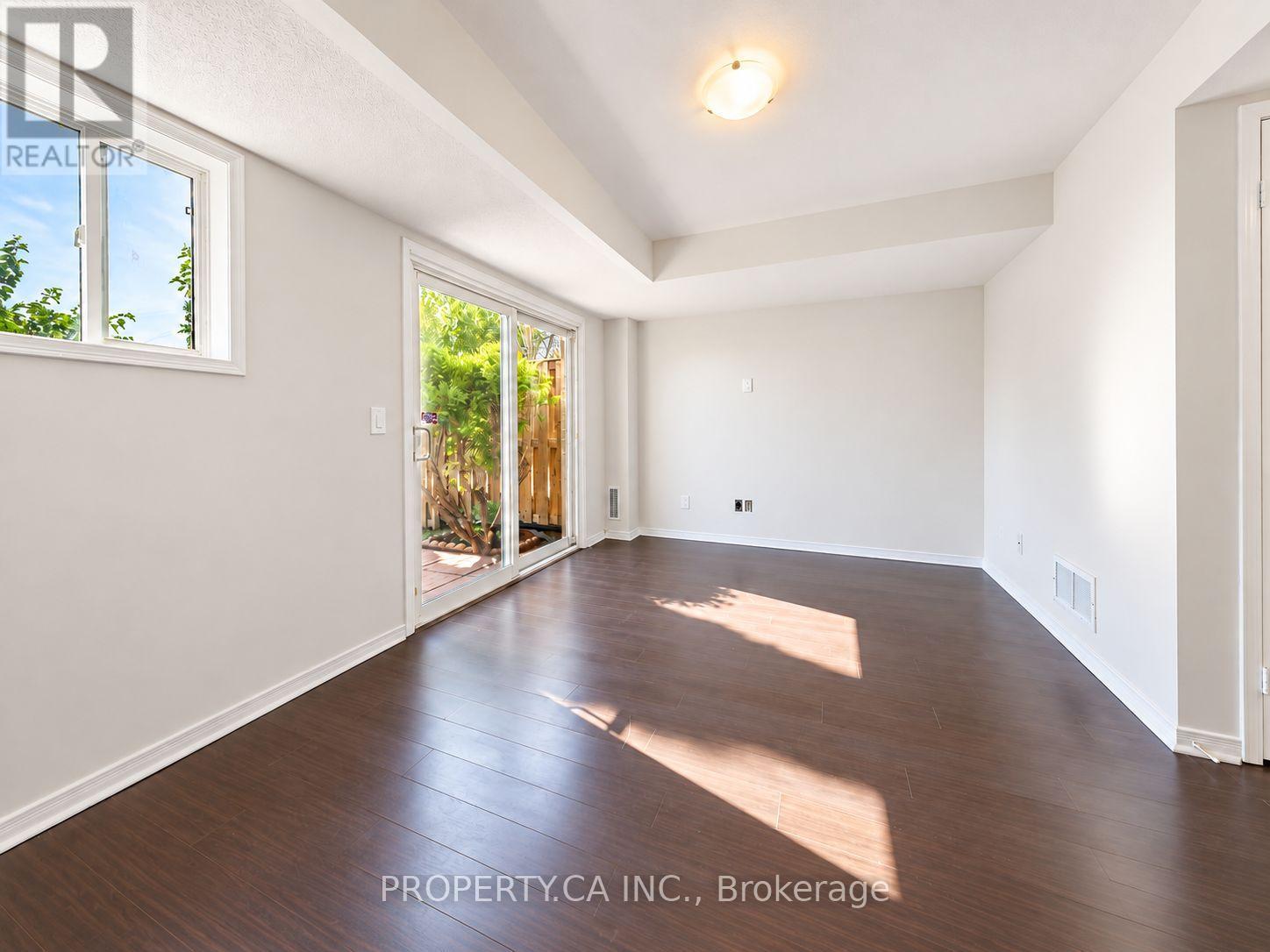 72 Jenkinson Way Property Photo 28