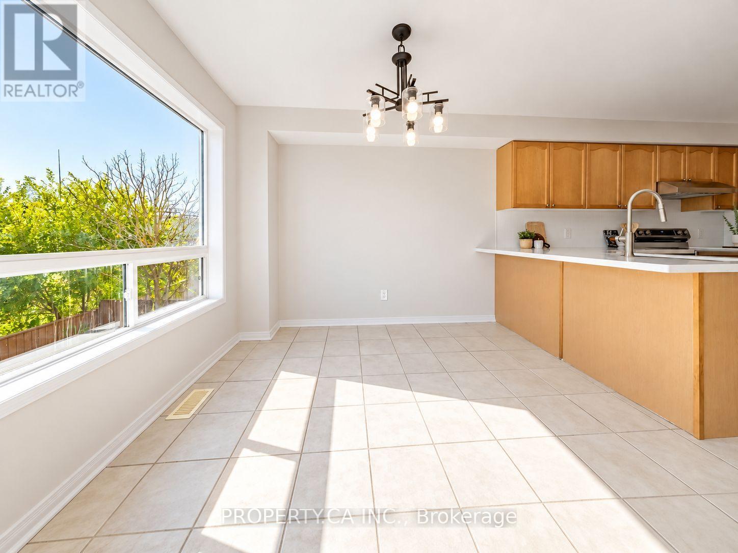 72 Jenkinson Way Property Photo 31