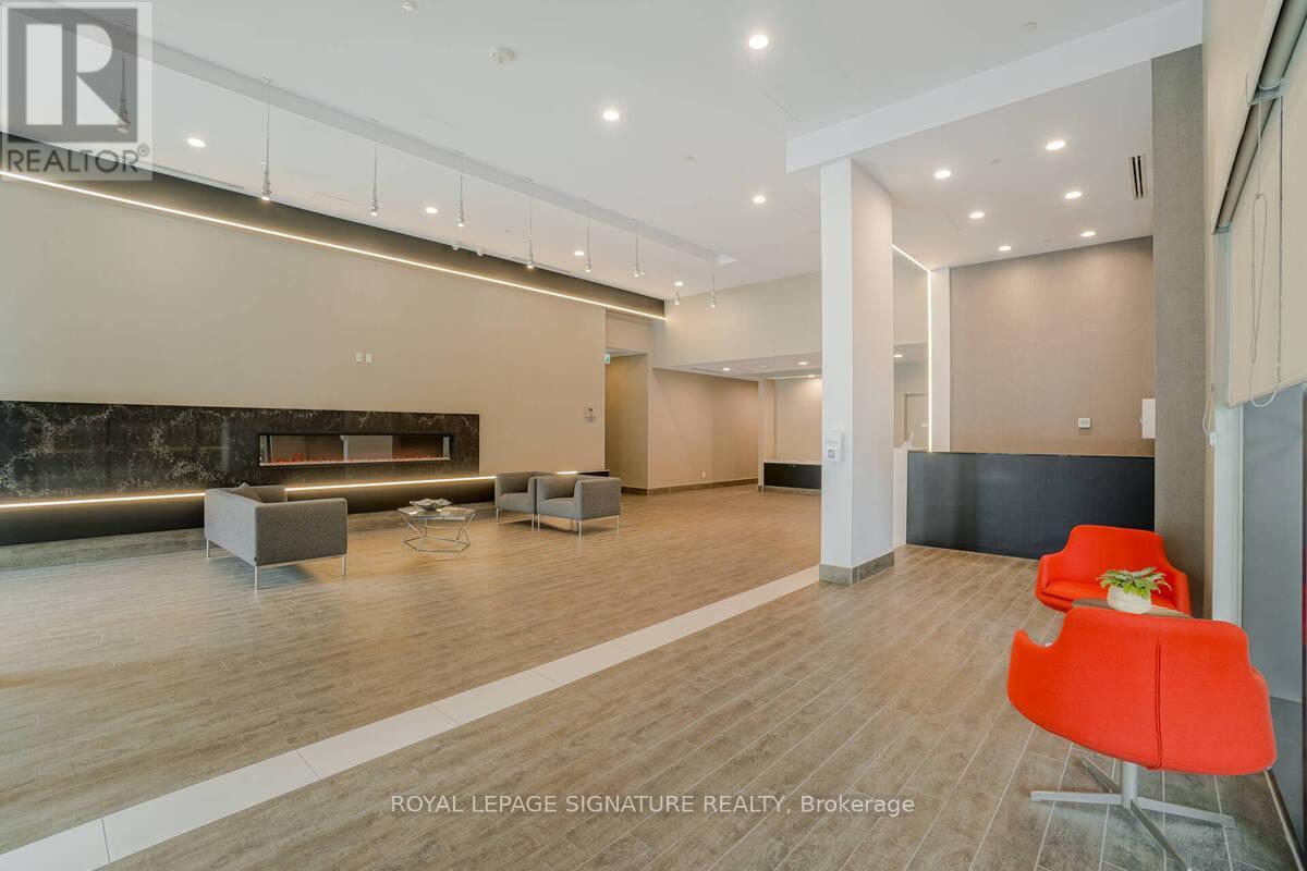 321 - 8 Trent Avenue Property Photo 6