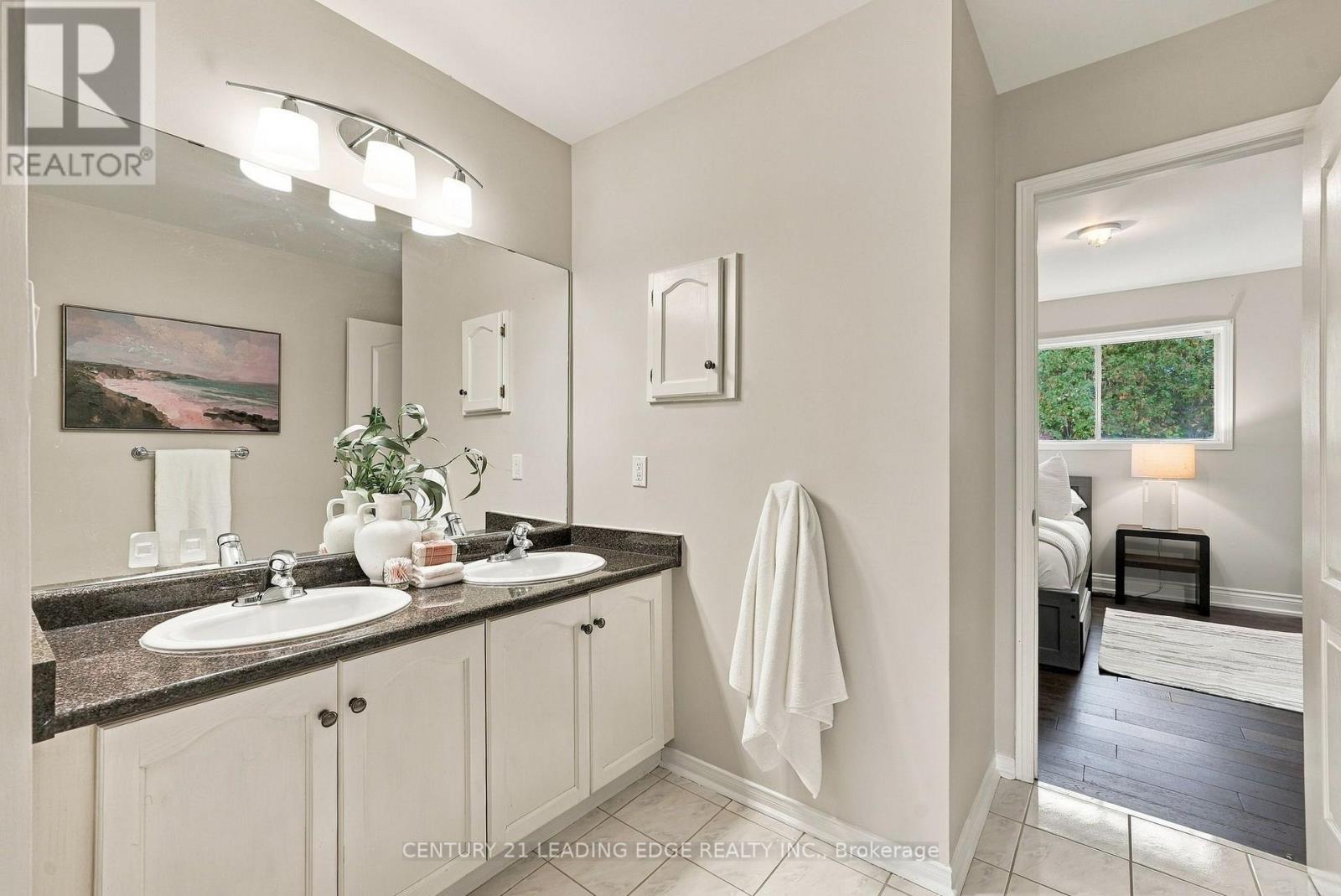 1629 Valley Ridge Crescent Property Photo 27