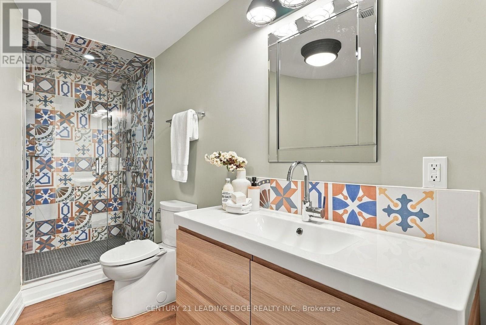 1629 Valley Ridge Crescent Property Photo 35