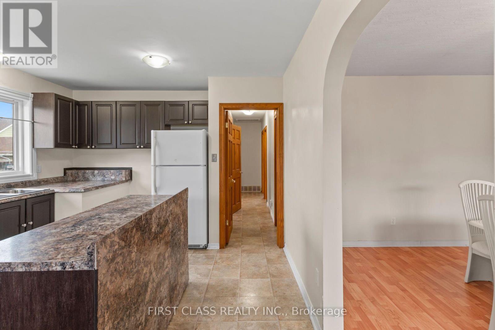 284 Jackson Avenue Property Photo 7