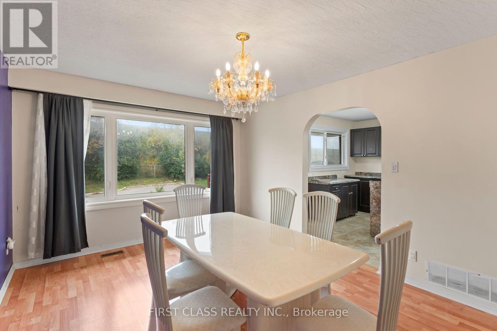 284 Jackson Avenue Property Photo 13