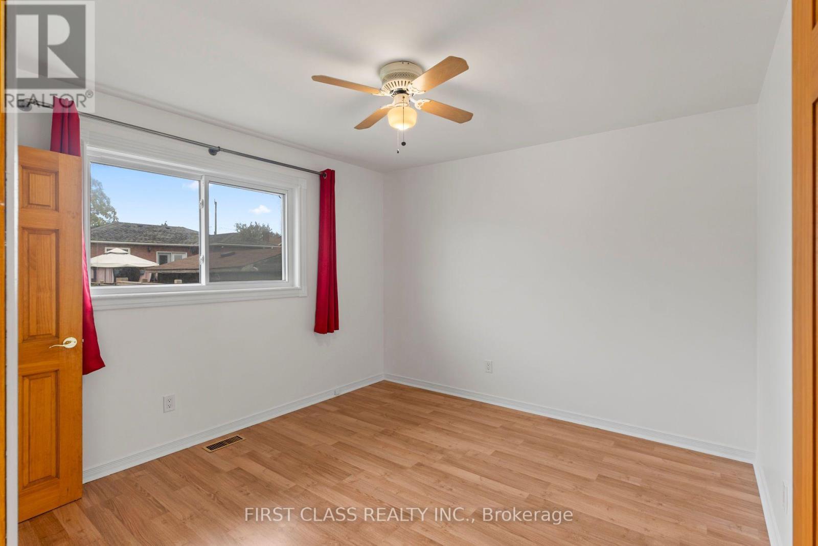 284 Jackson Avenue Property Photo 15