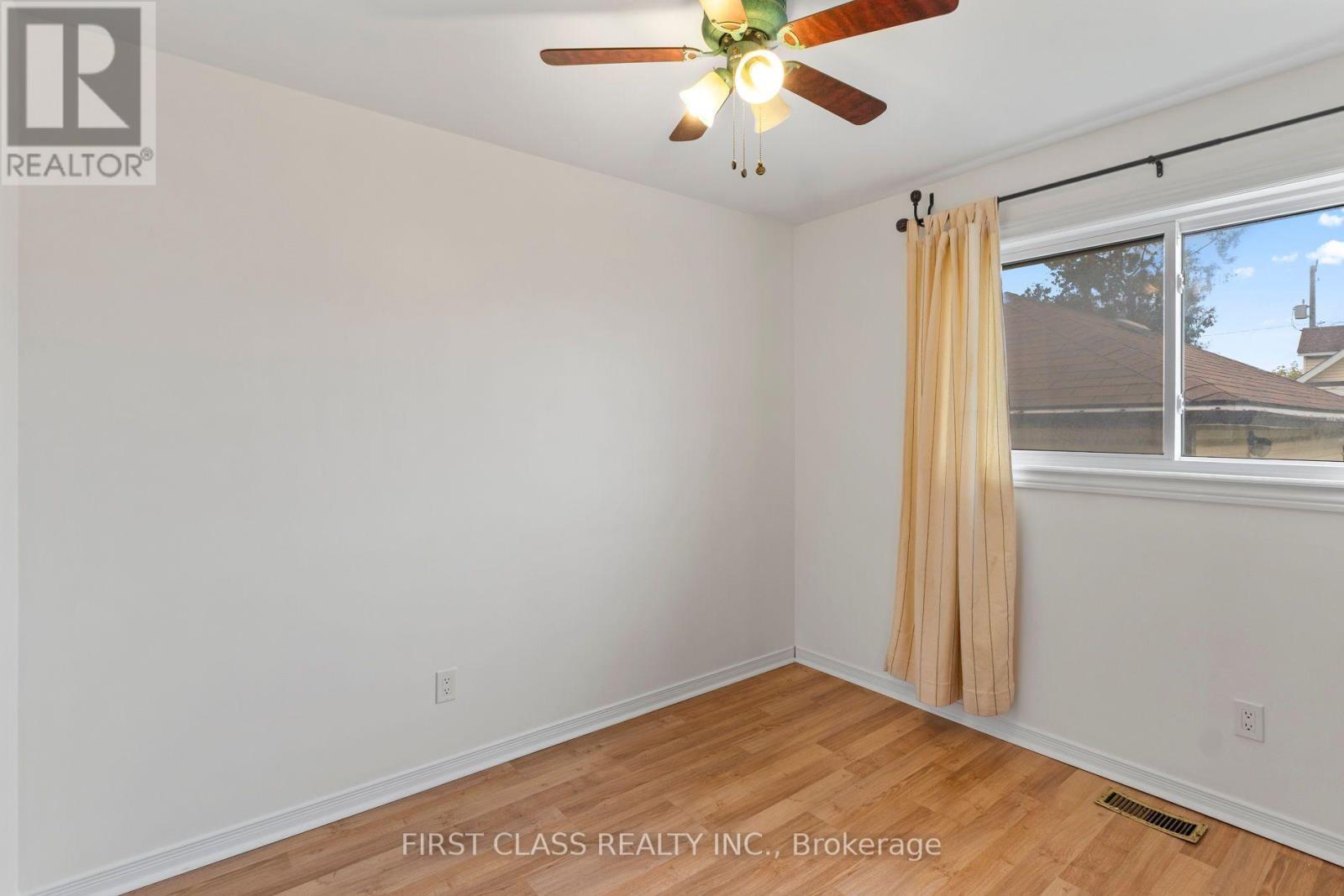 284 Jackson Avenue Property Photo 17