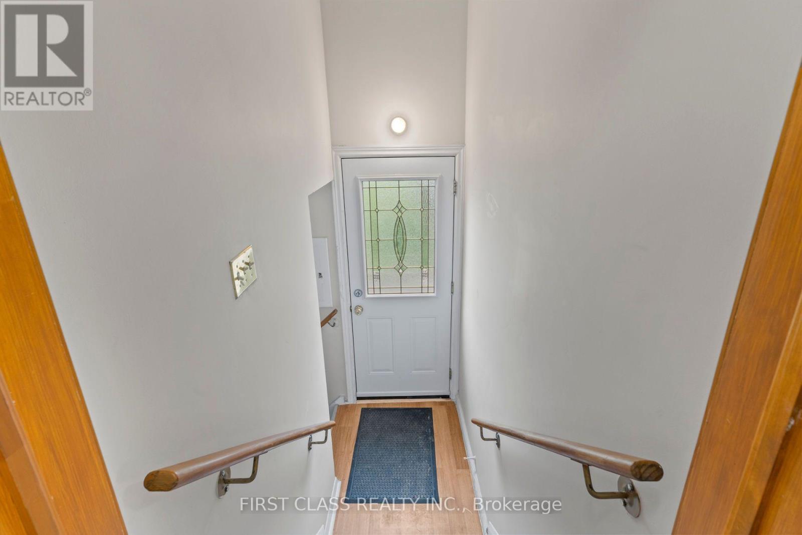 284 Jackson Avenue Property Photo 22