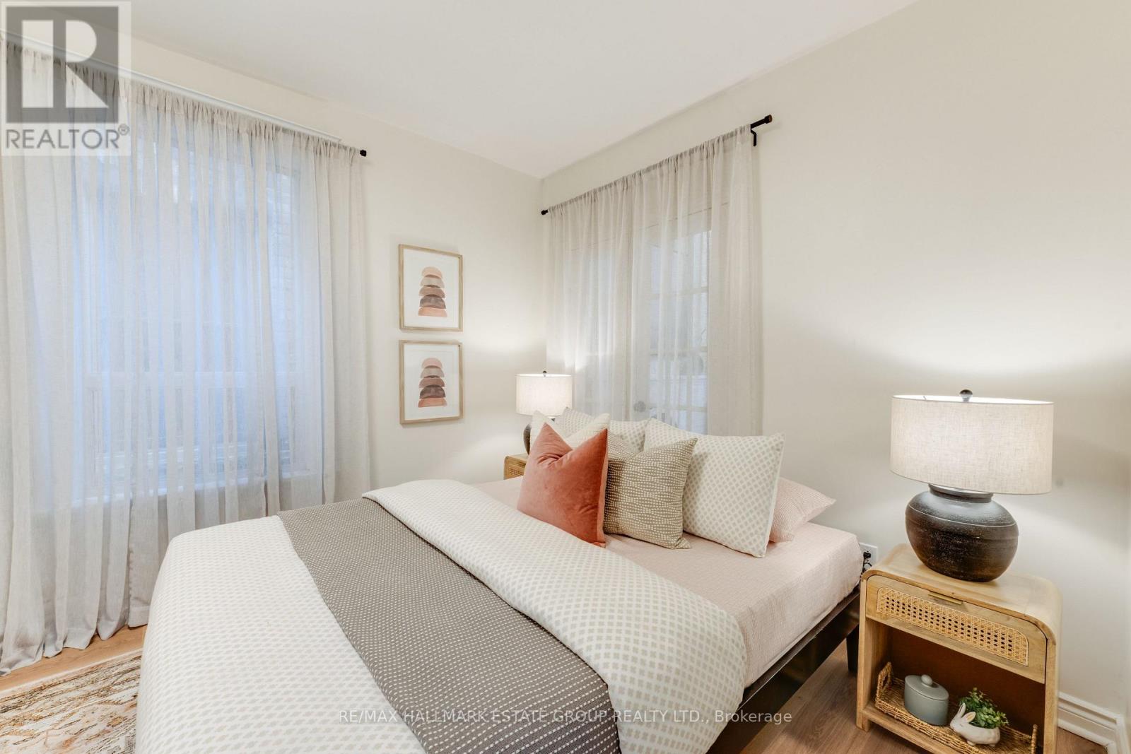 32 Ashdale Avenue Property Photo 16