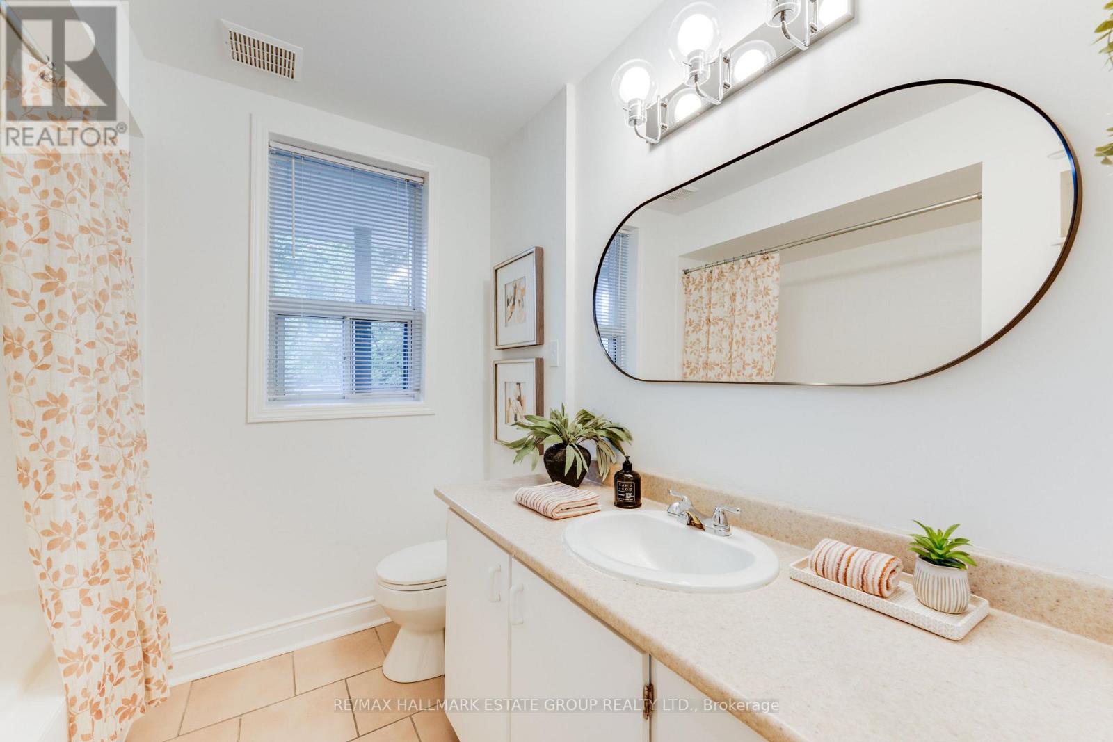32 Ashdale Avenue Property Photo 28