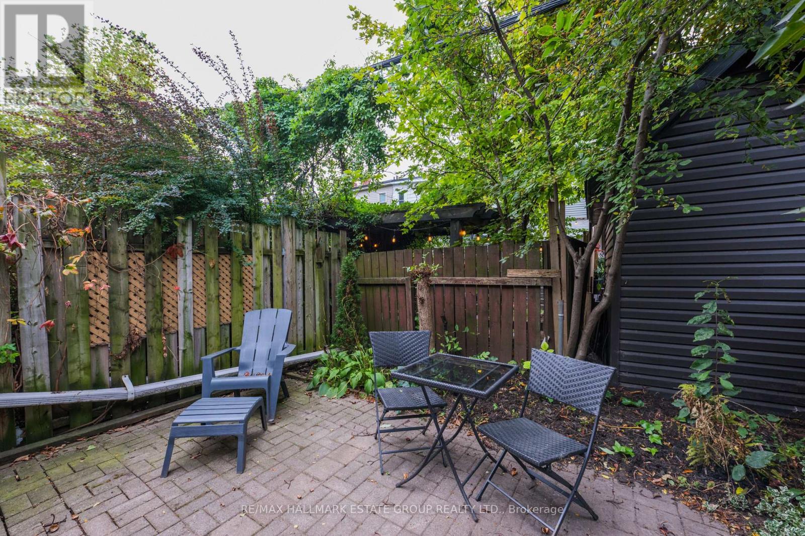 32 Ashdale Avenue Property Photo 46