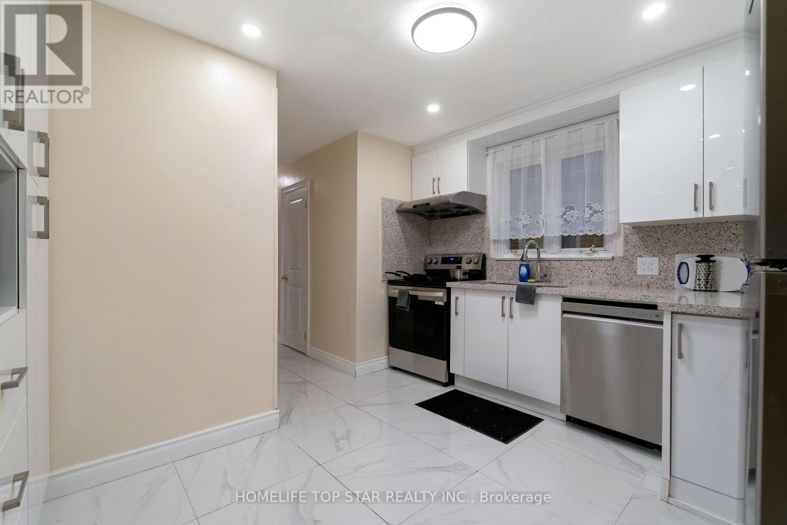 19 Treverton Drive Property Photo 2