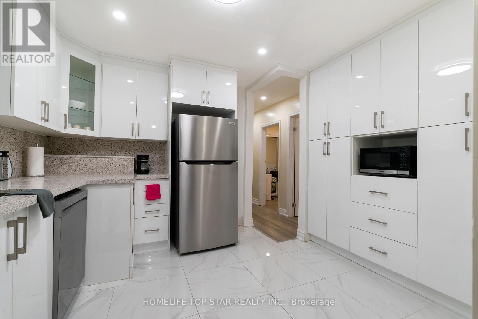 19 Treverton Drive Property Photo 3
