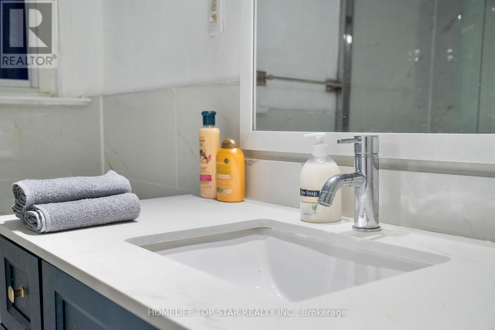 19 Treverton Drive Property Photo 6