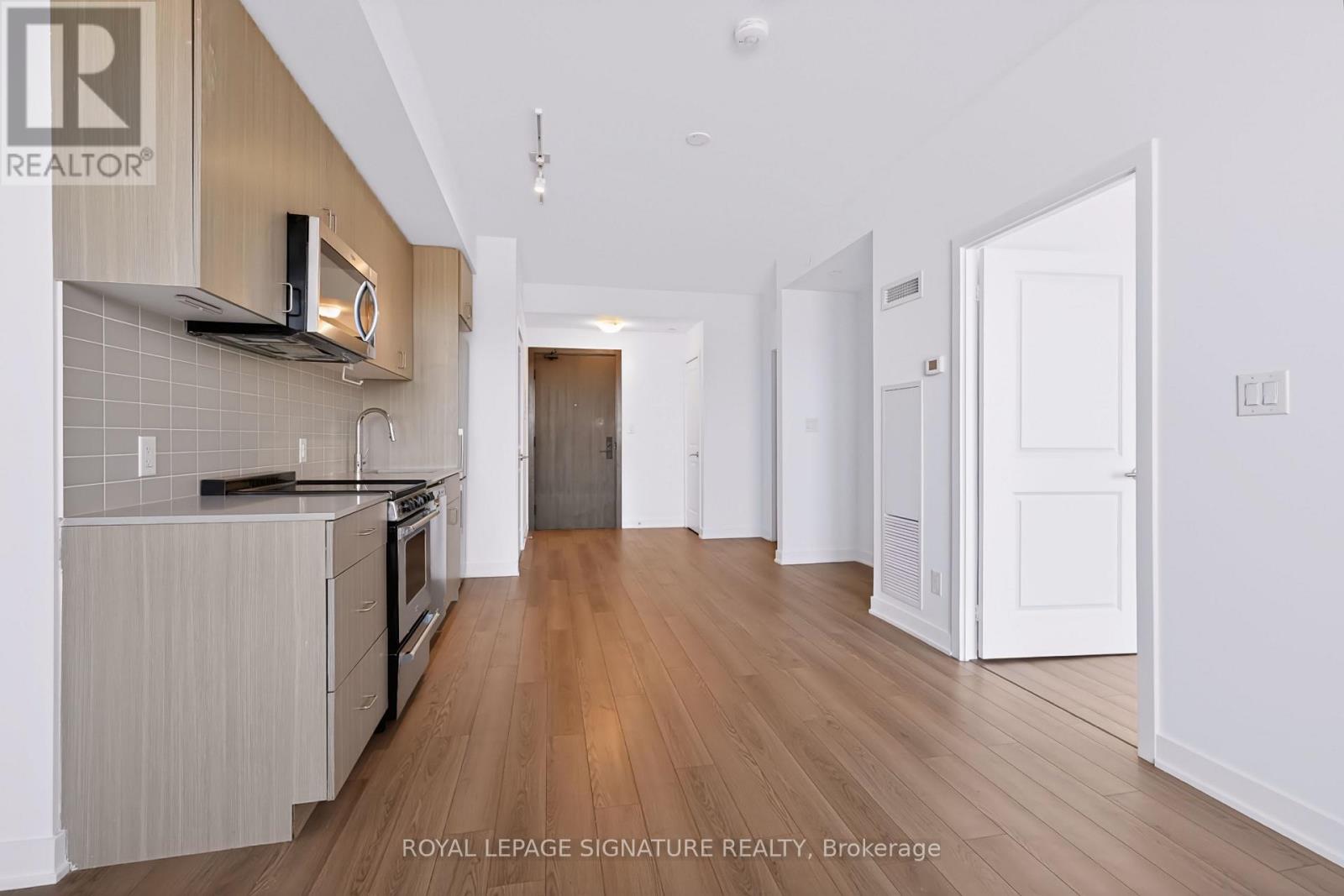 212 - 2799 Kingston Road Property Photo 14