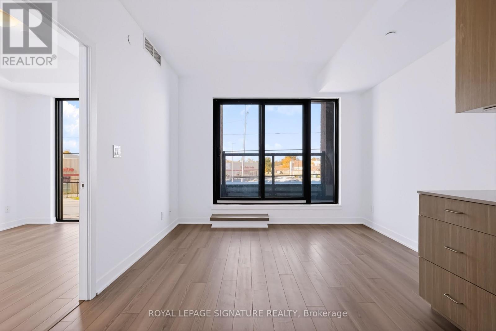 212 - 2799 Kingston Road Property Photo 29