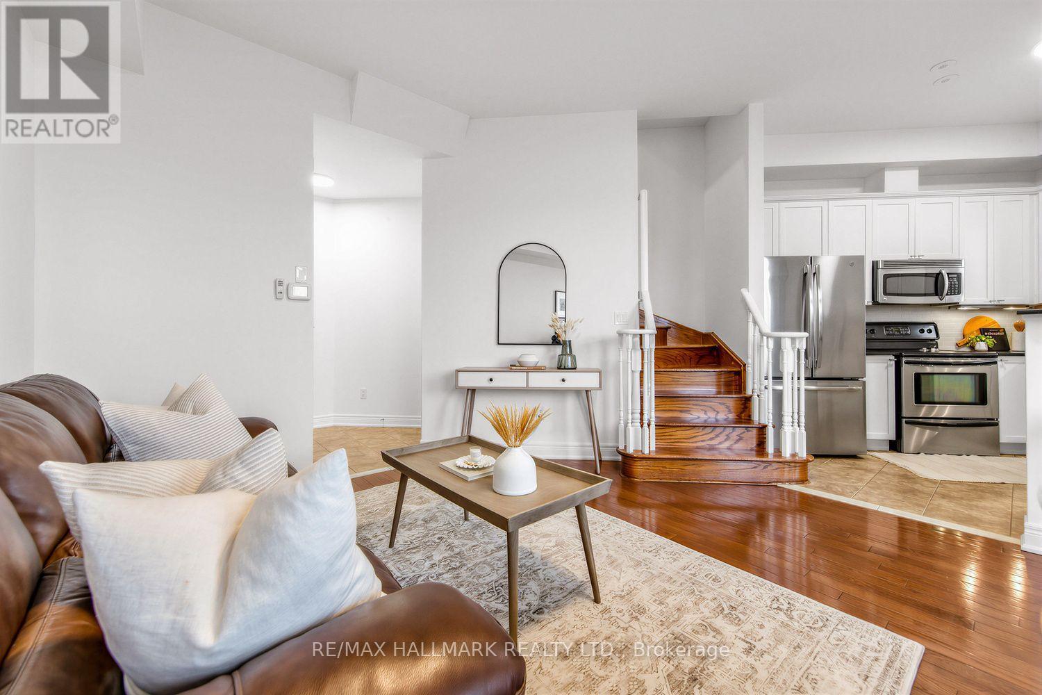 34 Fairhead Mews Property Photo 4