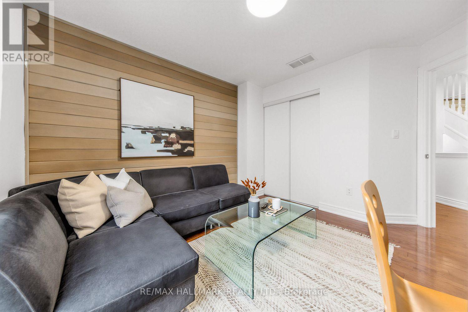 34 Fairhead Mews Property Photo 16