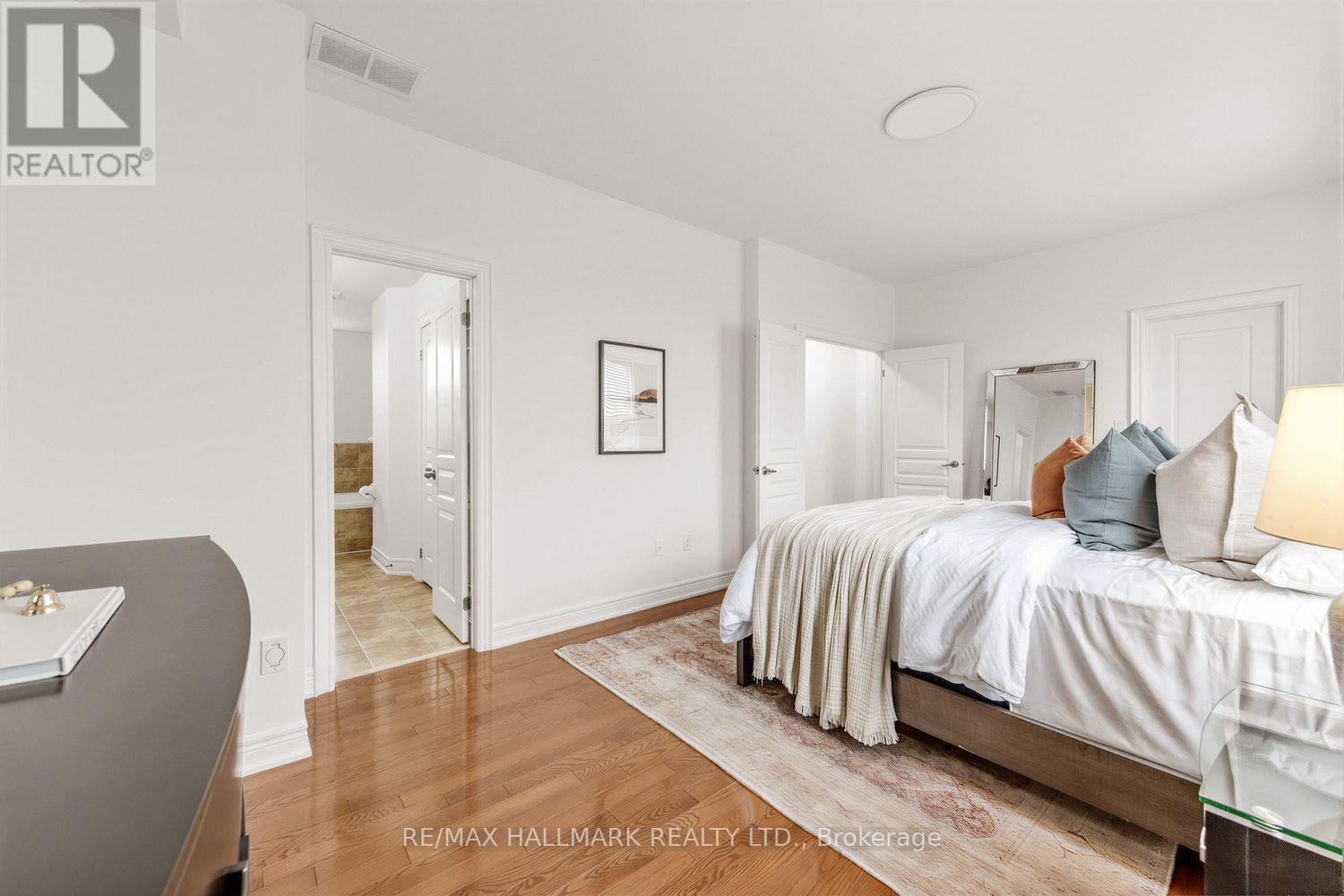 34 Fairhead Mews Property Photo 27