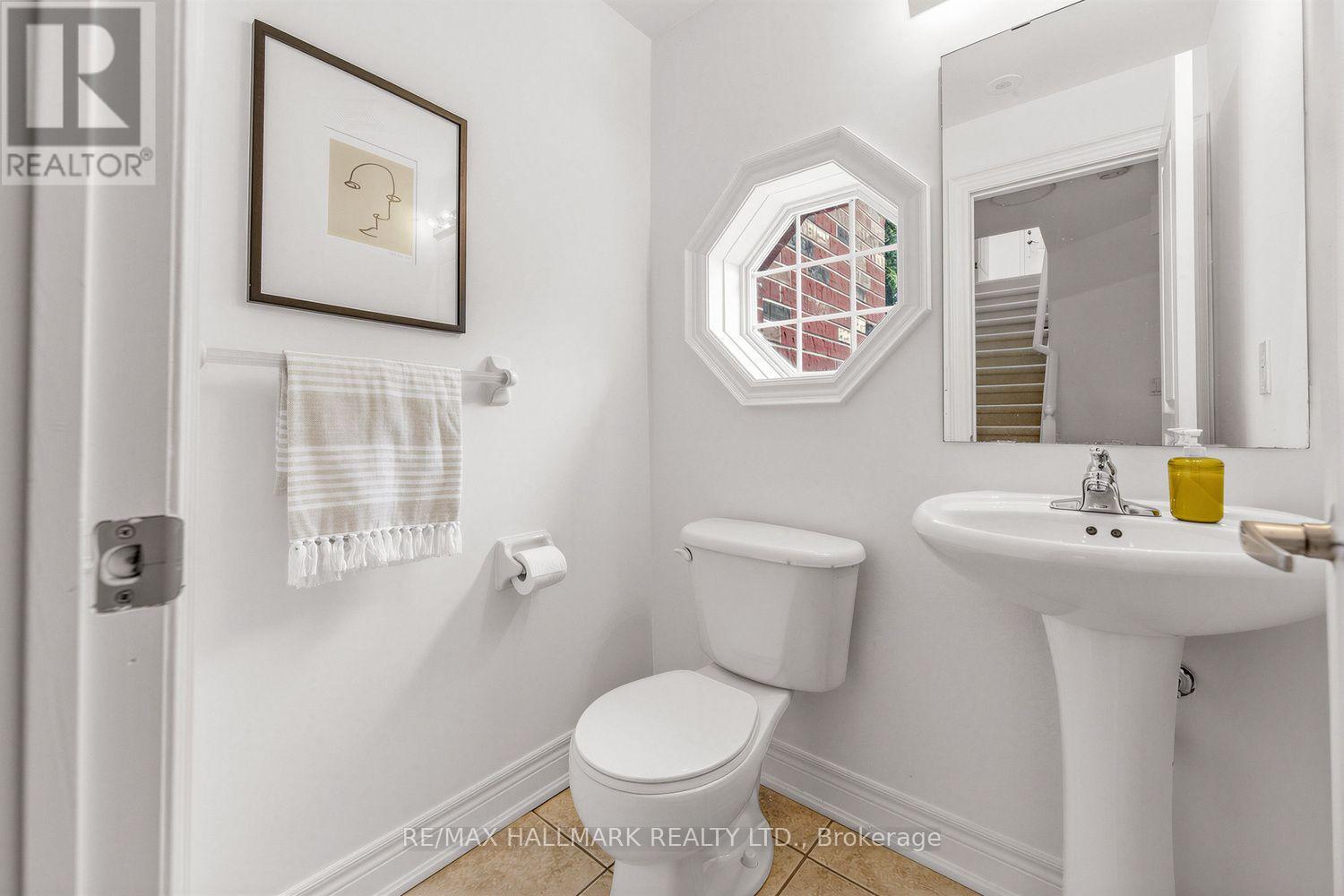 34 Fairhead Mews Property Photo 34