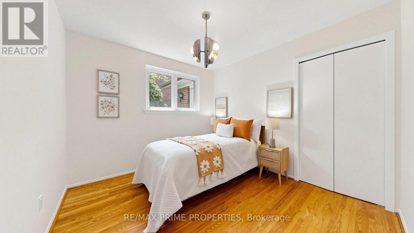 3 Leeswood Crescent E Property Photo 29