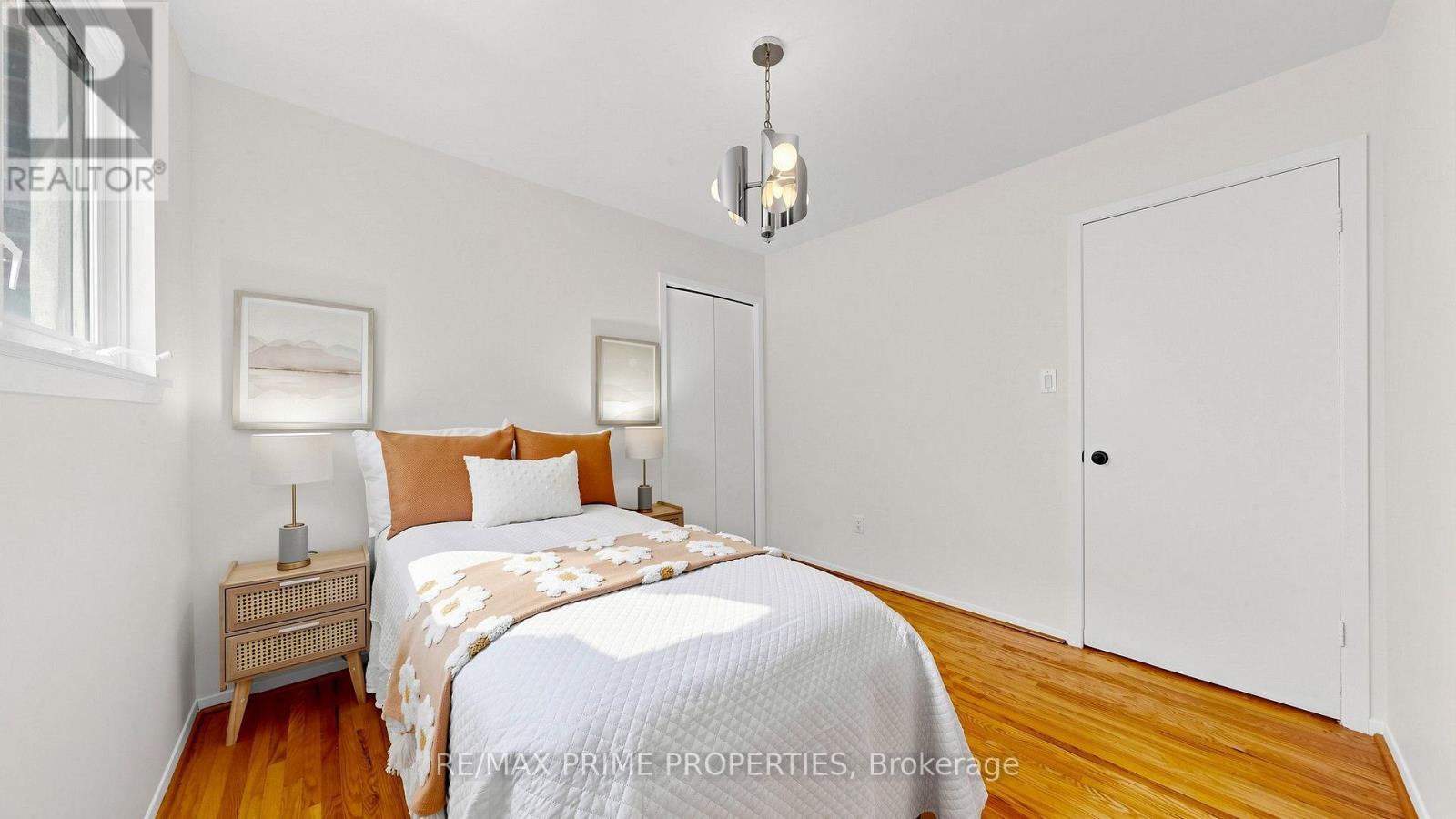 3 Leeswood Crescent E Property Photo 30