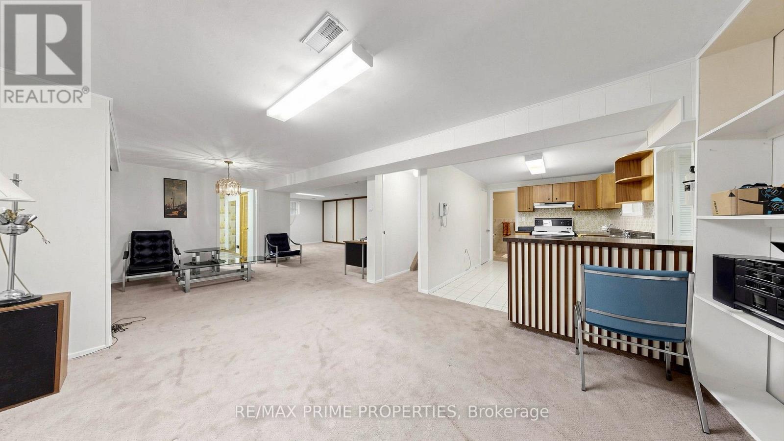 3 Leeswood Crescent E Property Photo 33