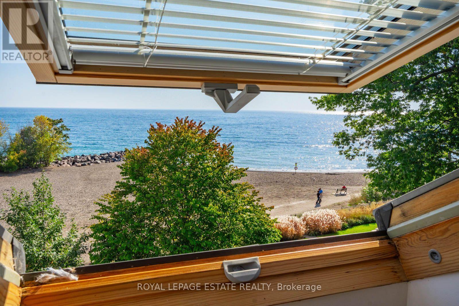 422 Lake Front Property Photo 47