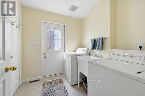 5 Lofthouse Drive Property Photo 28