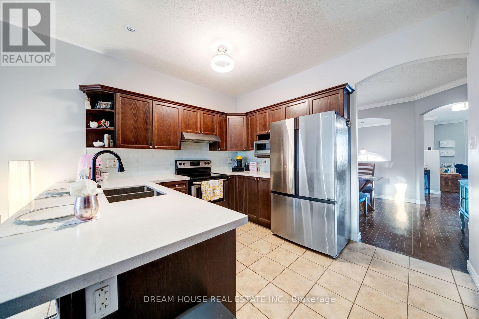 186 Fenning Drive Property Photo 12