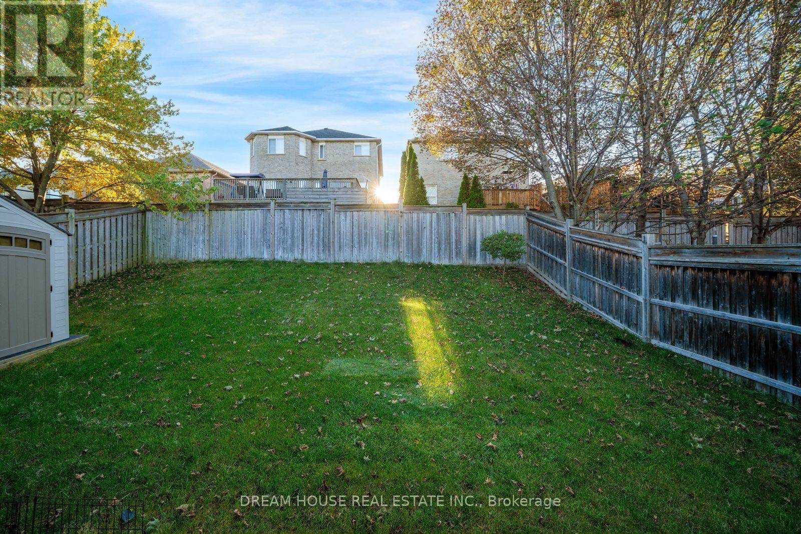 186 Fenning Drive Property Photo 24