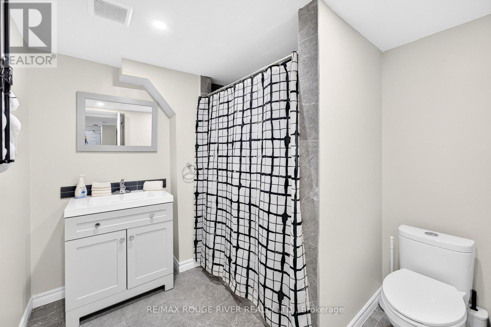 1510 Elmsley Drive Property Photo 37