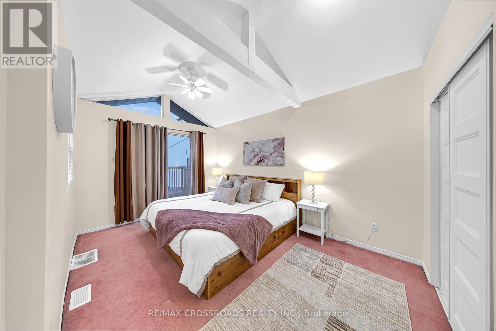 592a Danforth Road Property Photo 21