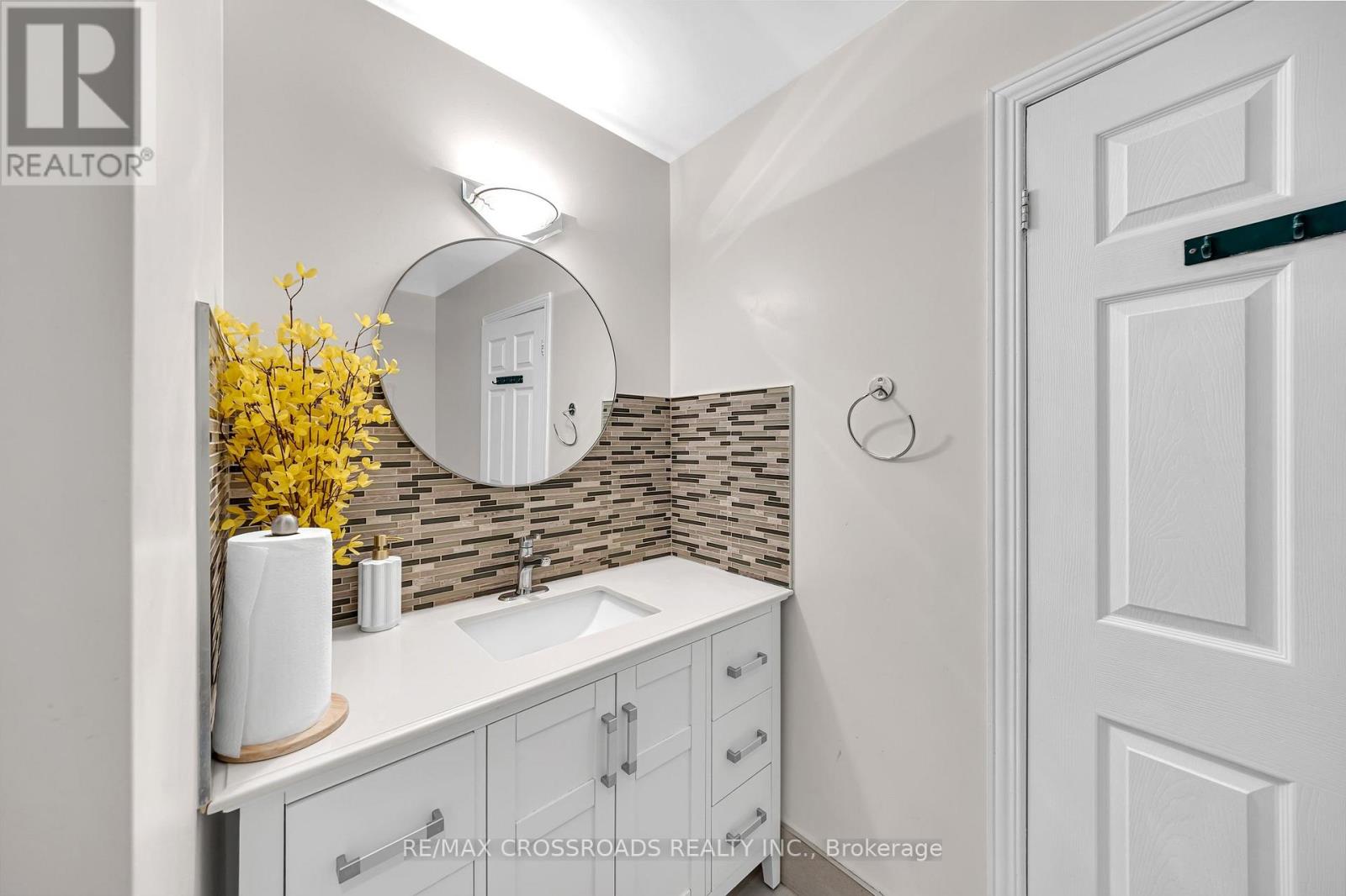 592a Danforth Road Property Photo 24