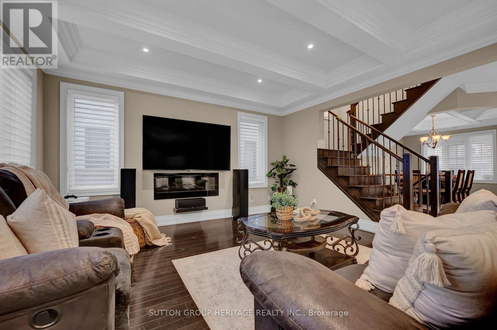 25 Charterhouse Drive Property Photo 4