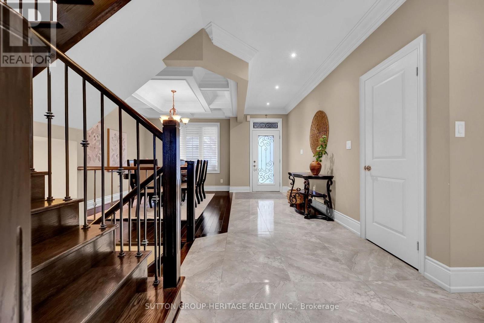 25 Charterhouse Drive Property Photo 9