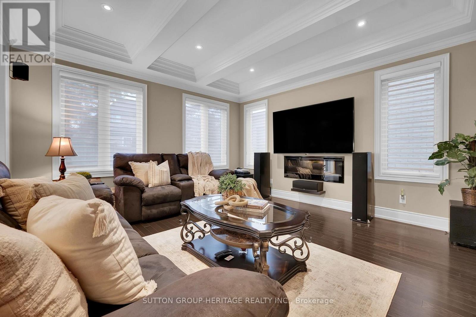 25 Charterhouse Drive Property Photo 10