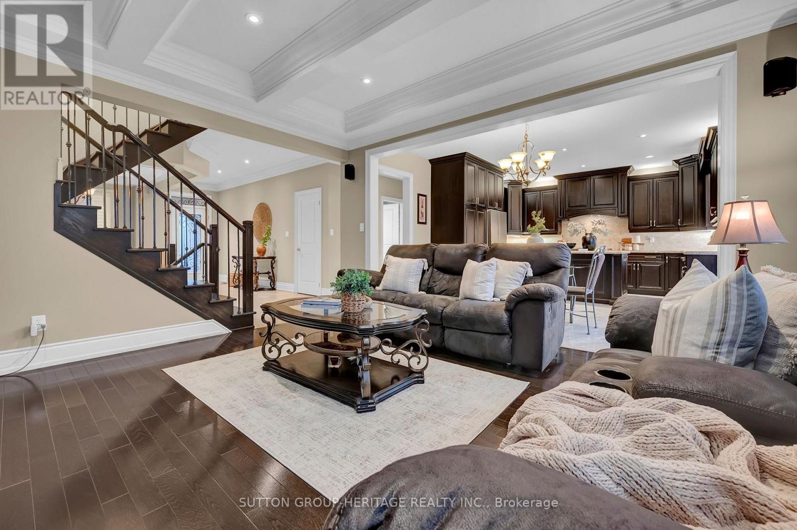 25 Charterhouse Drive Property Photo 11