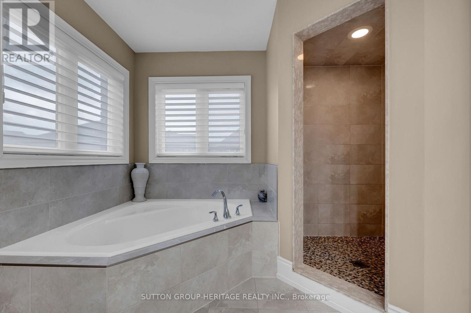 25 Charterhouse Drive Property Photo 24
