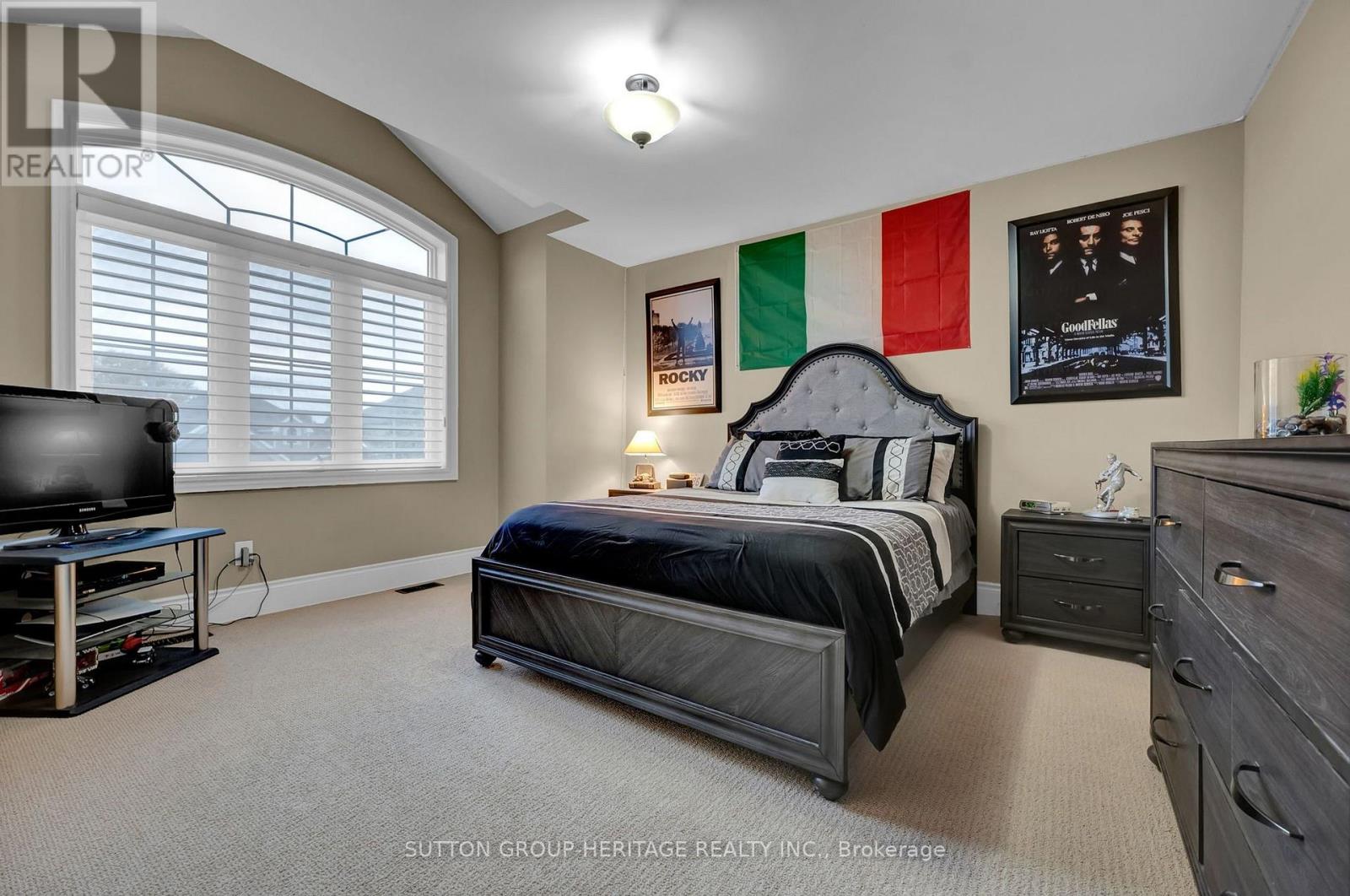 25 Charterhouse Drive Property Photo 29