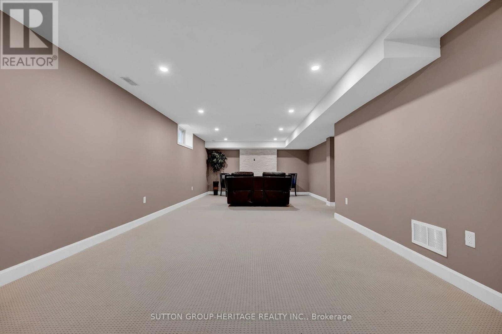 25 Charterhouse Drive Property Photo 37