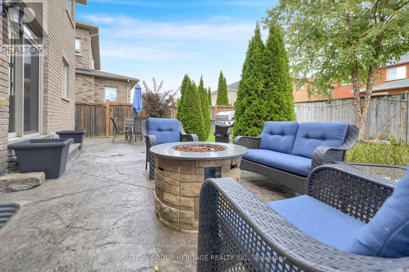 25 Charterhouse Drive Property Photo 42