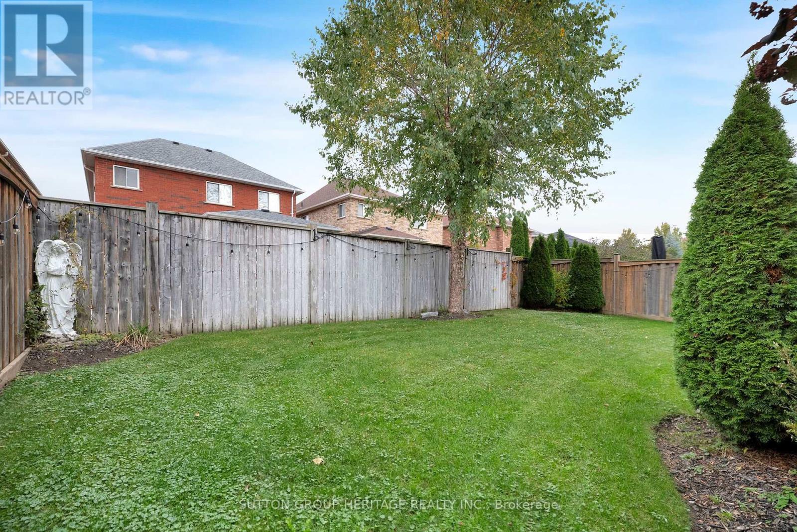 25 Charterhouse Drive Property Photo 44